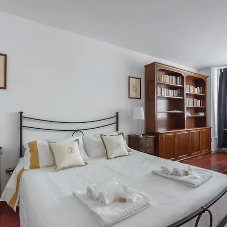 Discover The Pantheon From The Berardi Flat * Róma