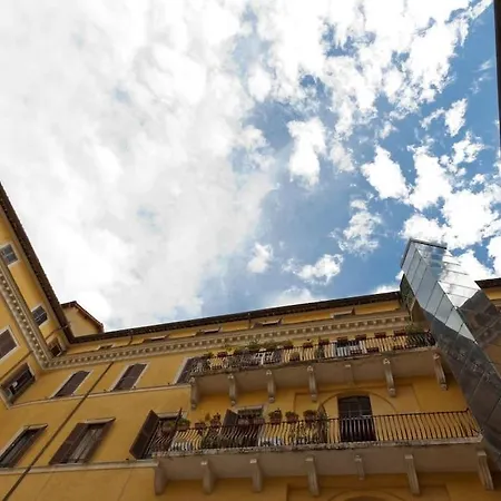 דירה Discover The Pantheon From The Berardi Flat *