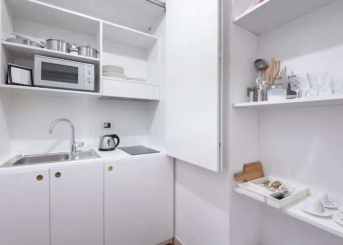 Apartment Discover The Pantheon From The Berardi Flat *