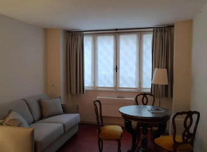 Discover The Pantheon From The Berardi Flat *