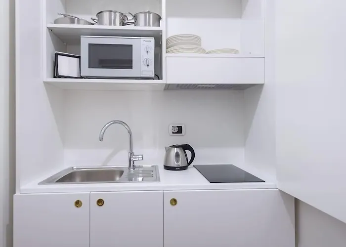 Discover The Pantheon From The Berardi Flat Ρώμη